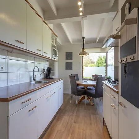 Comfortable By Holiday home Sint Maartensvlotbrug
